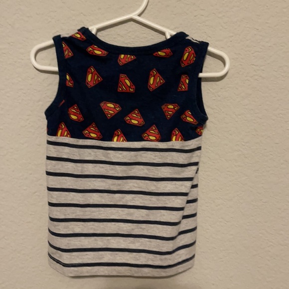 Best/ tank top Size 2t - Picture 2 of 2
